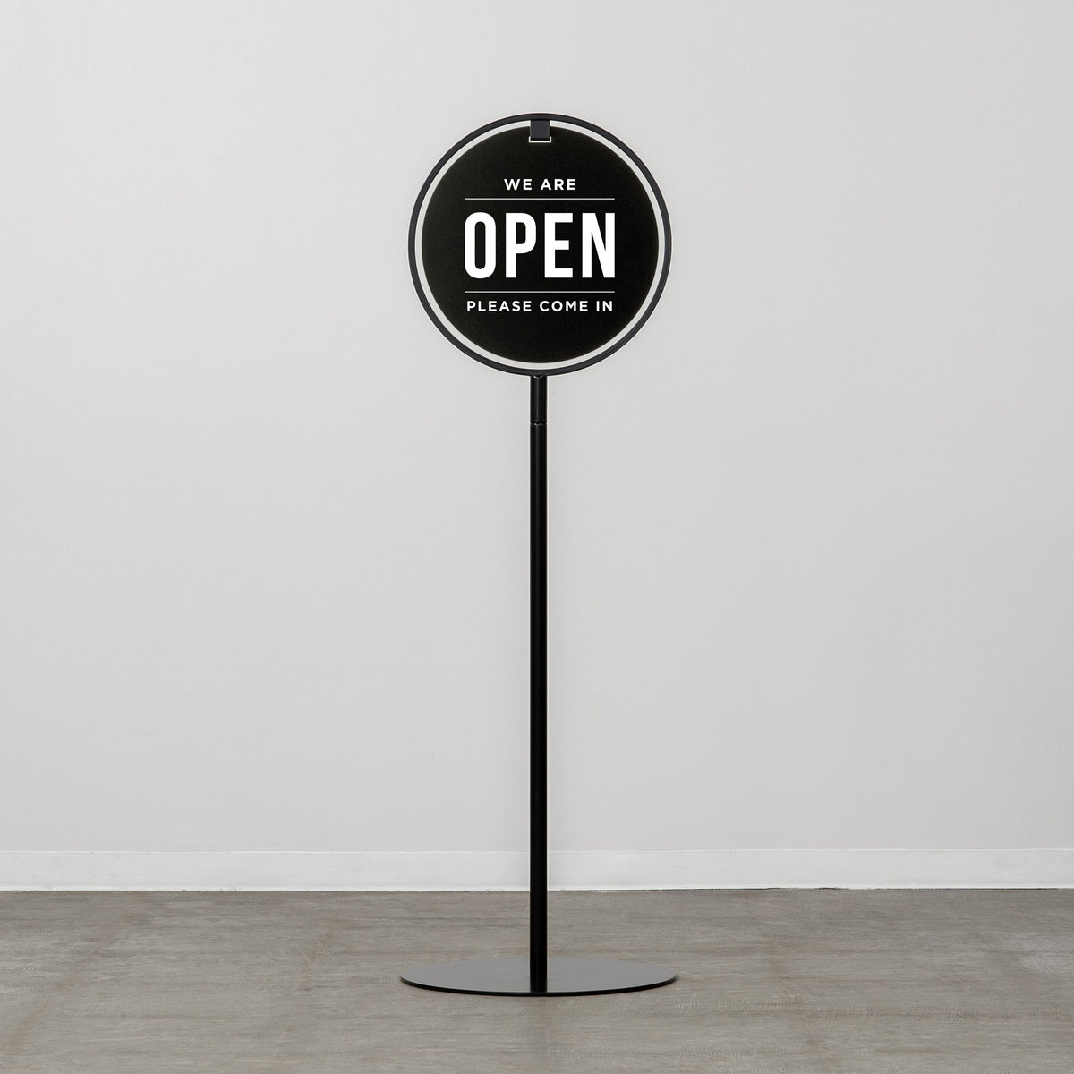 OPEN & CLOSED Round Frame Sidewalk Sign