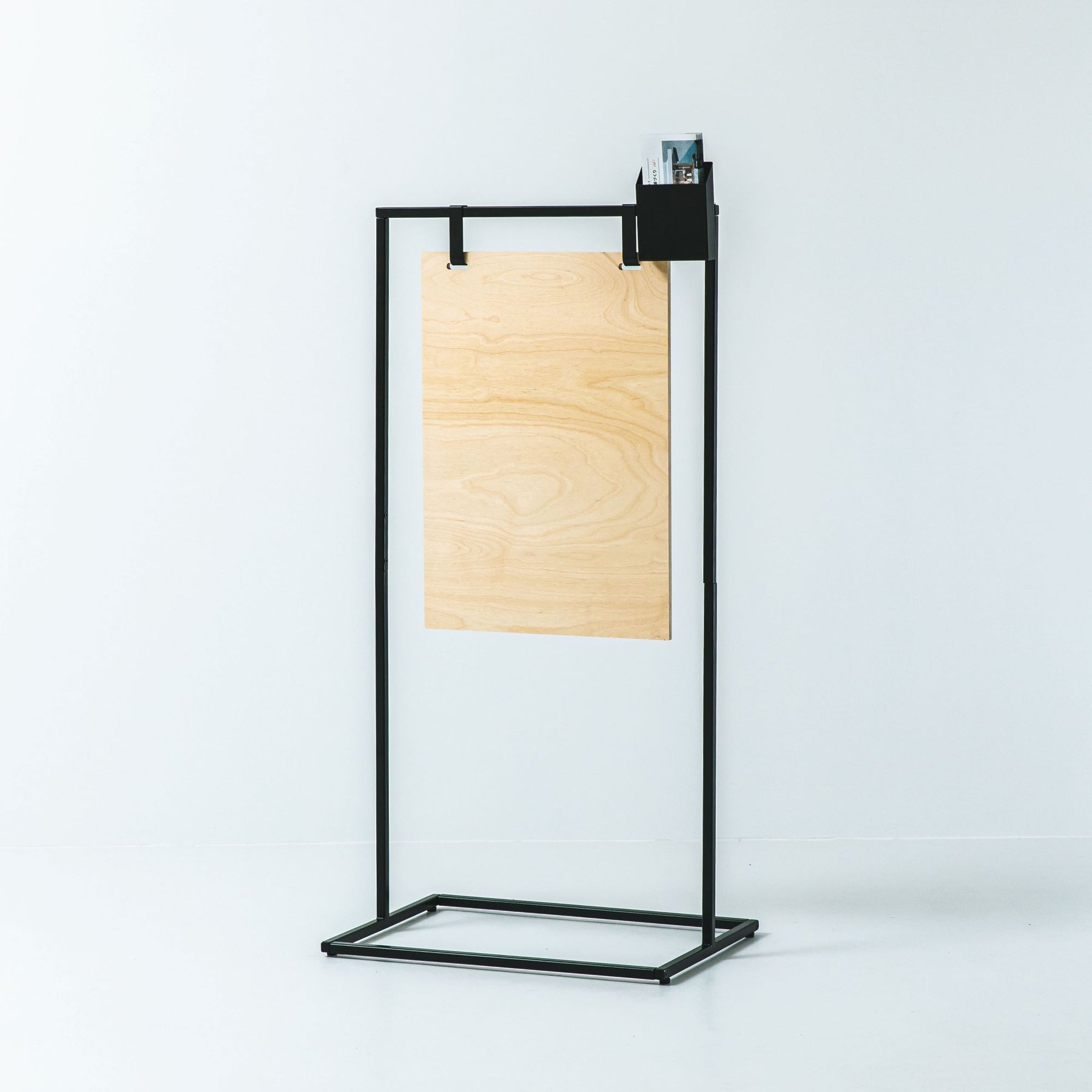FLYER BOX