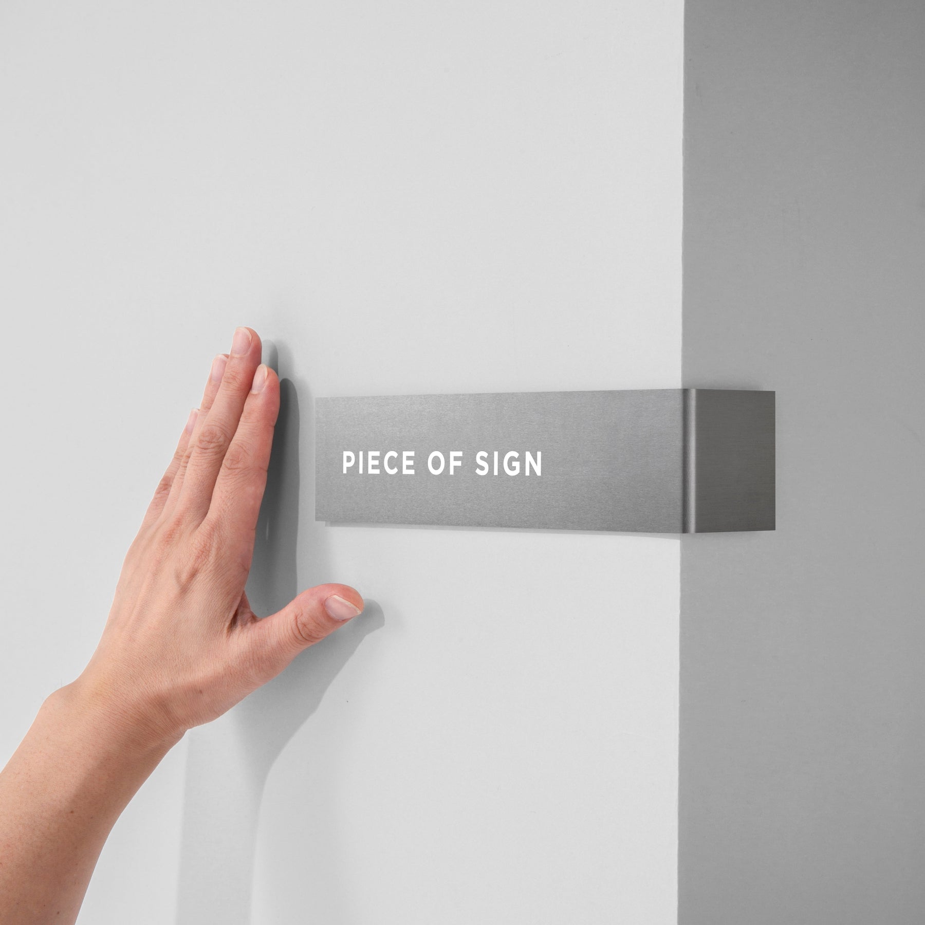 L-SHAPED CORNER SIGN