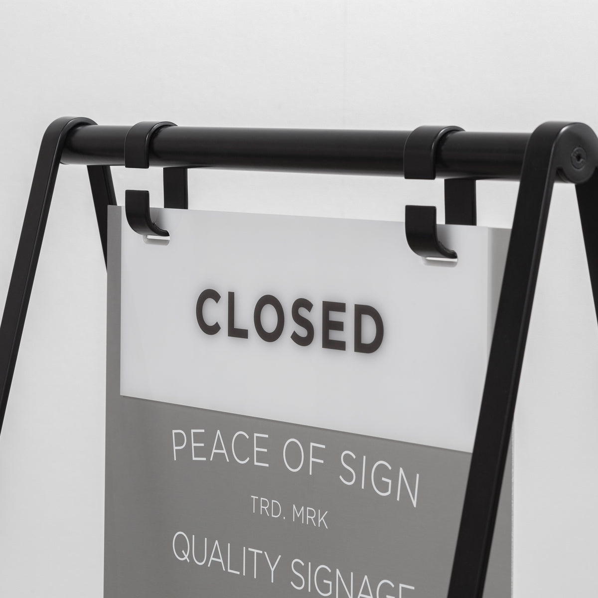 CLOSED Plate Sign