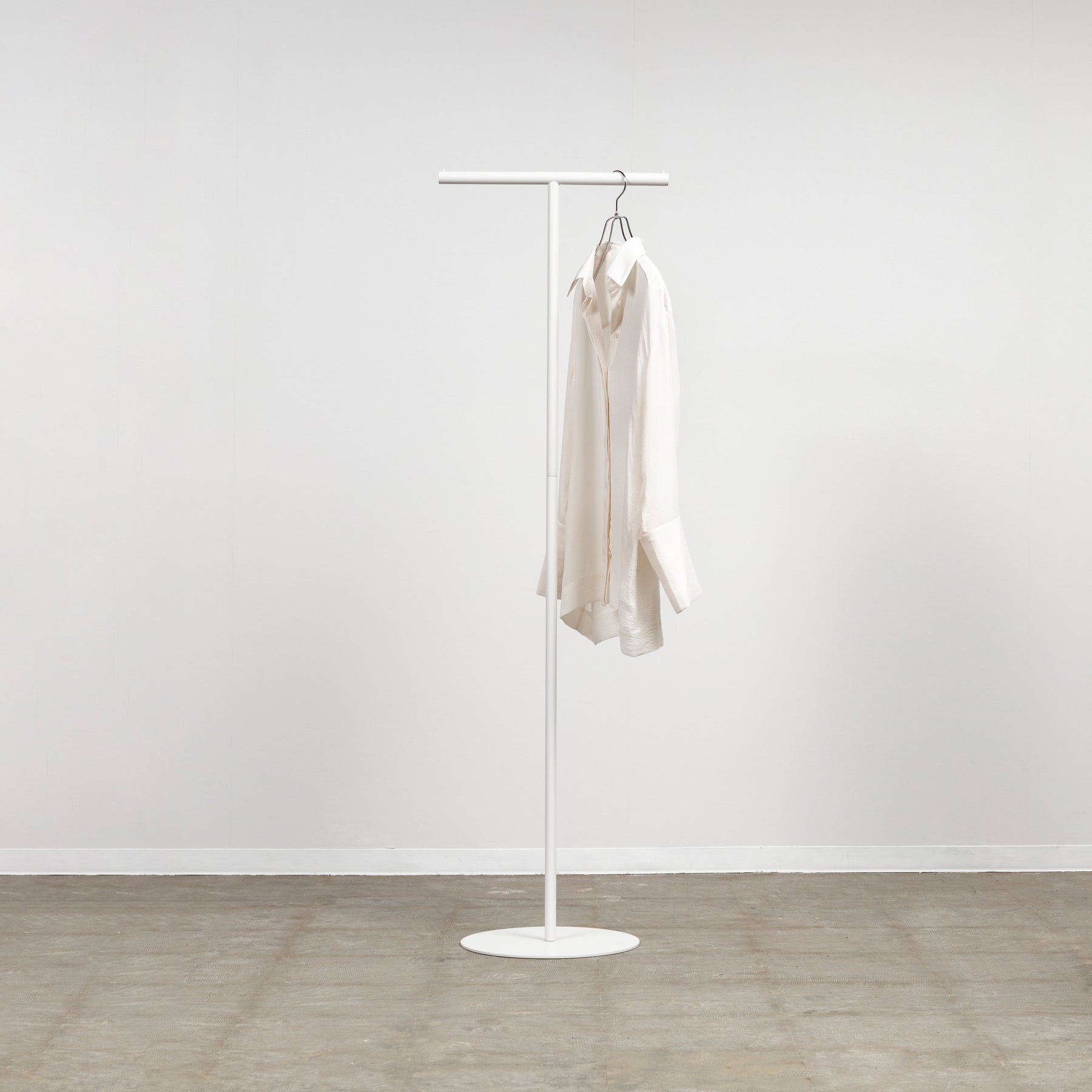STEEL T-shaped CLOTHING RACK